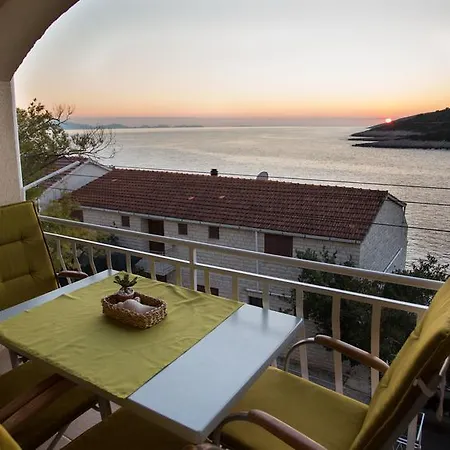 Mt Apartman Zavalatica