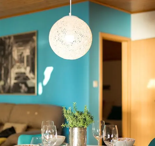 Mt Seafront Zavalatica