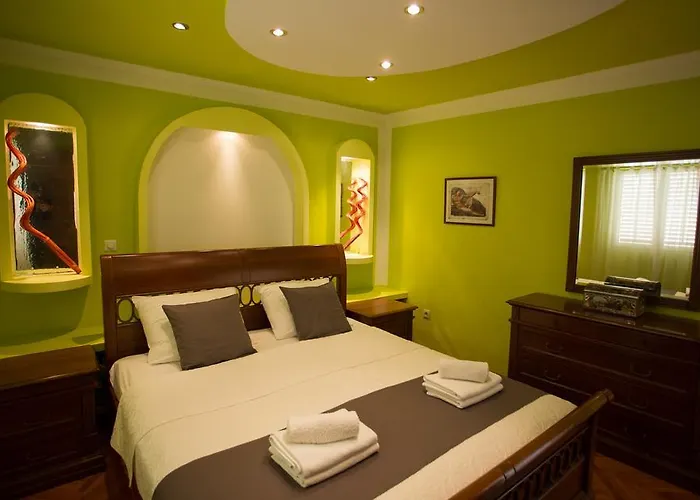 Mt Seafront Appartamento Zavalatica