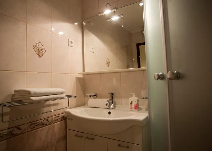 Mt Seafront Zavalatica